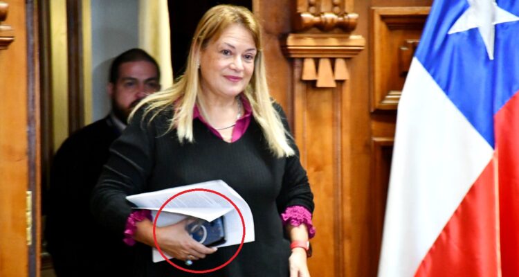 Incautan equipos tecnológicos de Ángela Vivanco en medio de diligencias por arista “muñeca bielorrusa”