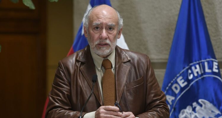 Senador Flores (DC): “No voy a votar ningún nombramiento que siga la tradición de la corruptela”