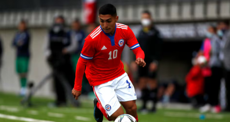 Jordhy Thompson reclama un lugar en La Roja.