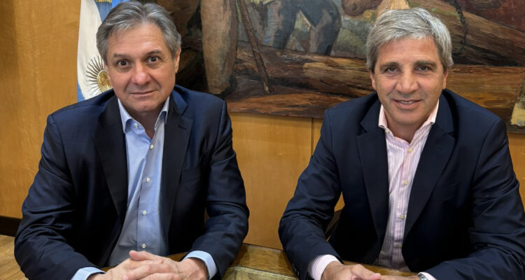 Izquierda: José Luis Daza | Derecha: ministro de Economía argentino: Luis Caputo | X