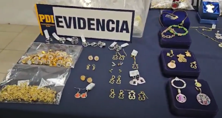 Incautan $500 millones en joyas falsificadas: se vendían hasta en un mall del barrio alto de Santiago