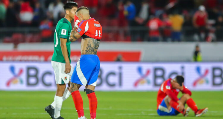 Cruda realidad: La Roja sufre dura caída en ranking FIFA y es la tercera peor selección de Sudamérica