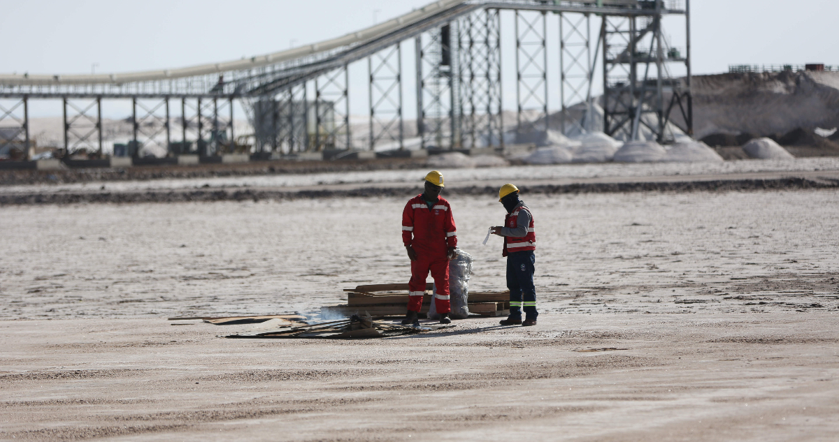 Bolivia acuerda con una empresa rusa construir una planta de extracción directa de litio