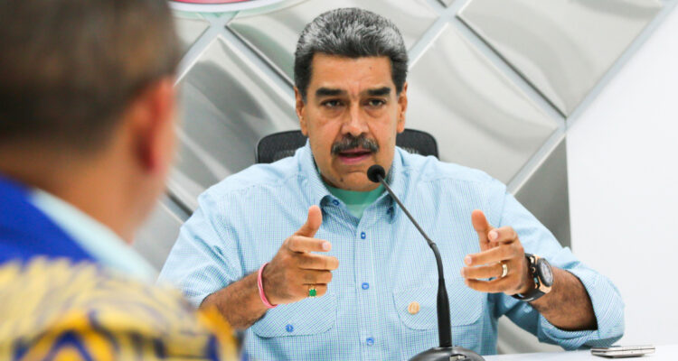 Maduro adelanta la Navidad en Venezuela: “Arranca el 1 de octubre con paz y felicidad”