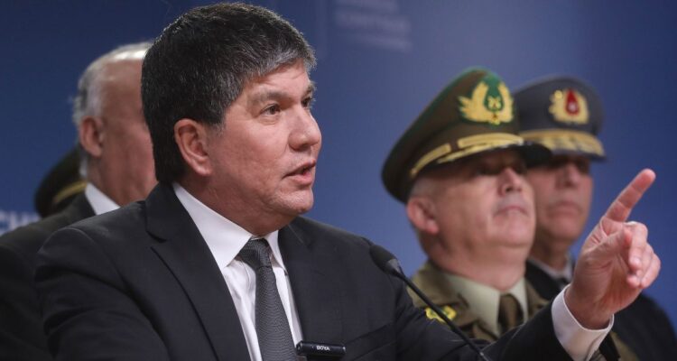 Monsalve responde a idea de crear fuerza especial para expulsiones: “Busca hacer un punto político”