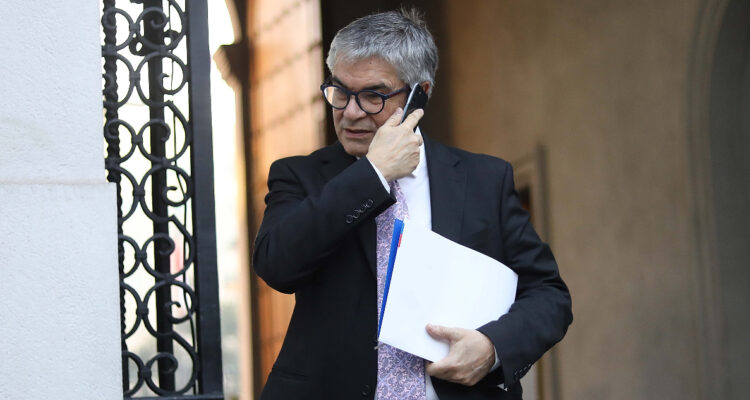 Millones de dólares “en juego”: Marcel transparenta por qué al Gobierno le urge determinado proyecto