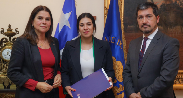 Mesa Directiva de la Cámara y bancada RN buscan acuerdos para mejorar trabajo de la comisión de Ética