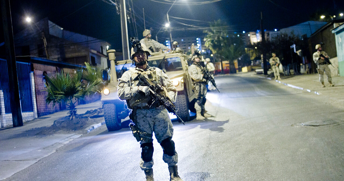 Autoridades llaman a que militares ayuden en RM tras balaceras y amenazas en Centros de Salud Familiar