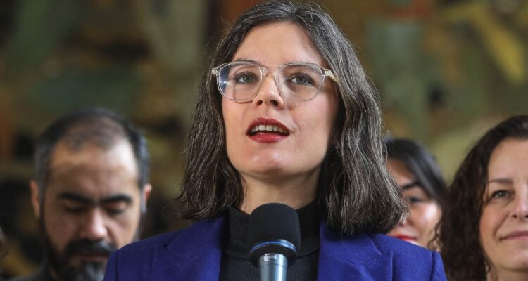 Vallejo respalda dichos de Boric sobre el “sector élite” y caso Audio: “Hemos sido de una sola línea”