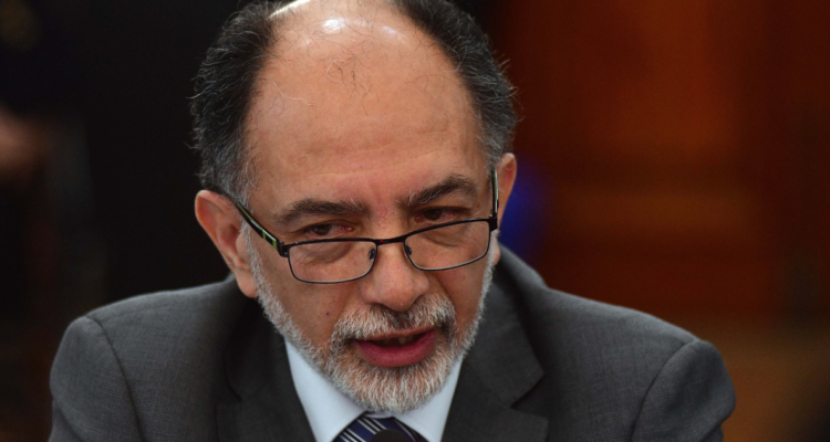 ministro sergio muñoz vuelve a sus funciones