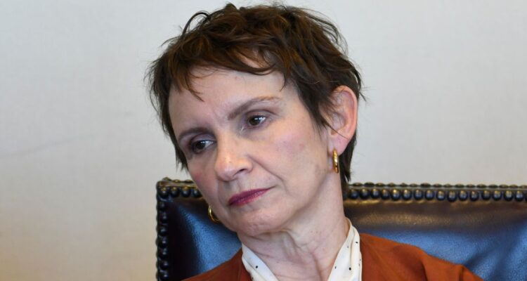 Posible AC de Republicanos contra ministra Tohá podría coincidir con libelos contra supremos