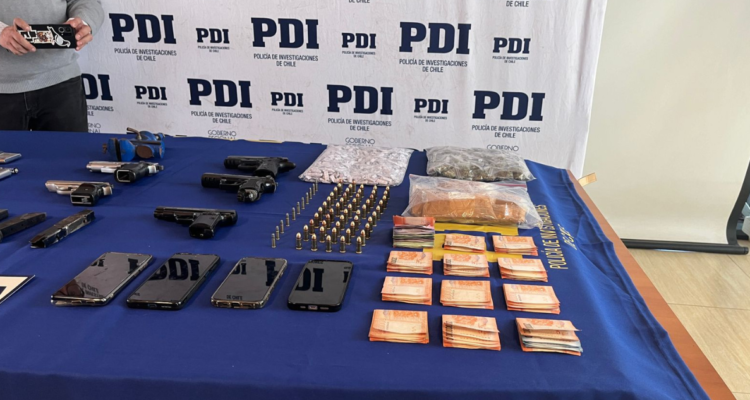 Detienen a cinco personas e incautan más de $23 millones en droga y armas en Los Ángeles