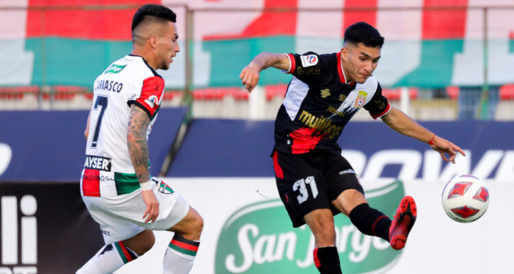 Nicolás Barrios Curicó Unido