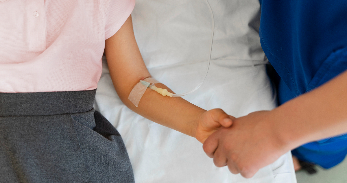 Organización llama a usar el lenguaje correcto al dirigirse a niños con cáncer.