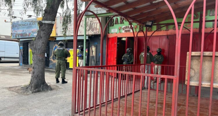 Masivo operativo en RM y O’Higgins por robo a Brinks: hay una detenida y recuperación de dinero
