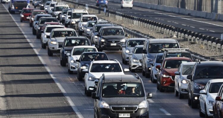 Este martes regresa el “Peaje a Luca”: mira las medidas para salir de Santiago este “18 XL”