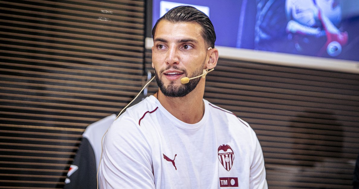 Rafa Mir es detenido por presunta agresión sexual.