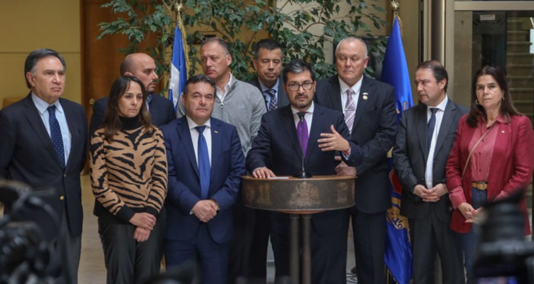 RN apunta a Defensoría de la Niñez por instructivo de Memoria y Democracia: acusan adoctrinamiento