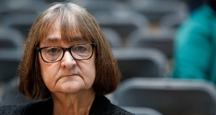 Rosa Devés llama a una reflexión profunda tras crisis por millonario sueldo de Cubillos en la USS