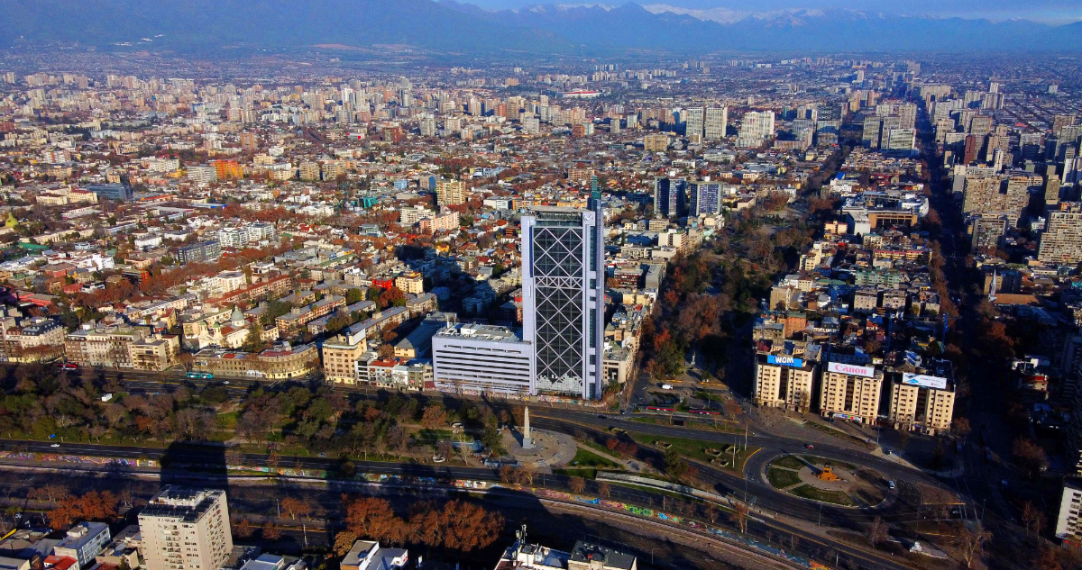 Impuesto a la renta: Análisis de la OCDE menciona a Chile entre países con menores cargas