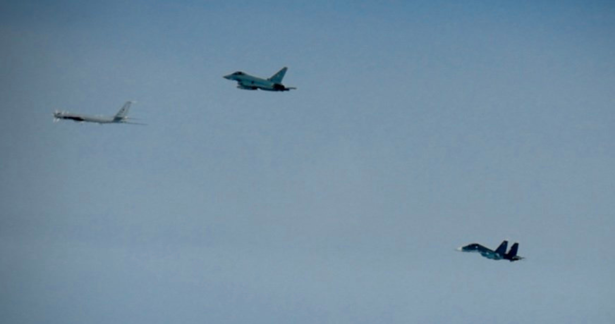 Aviones alemanes de la OTAN interceptan a dos cazas rusos sobre el mar Báltico