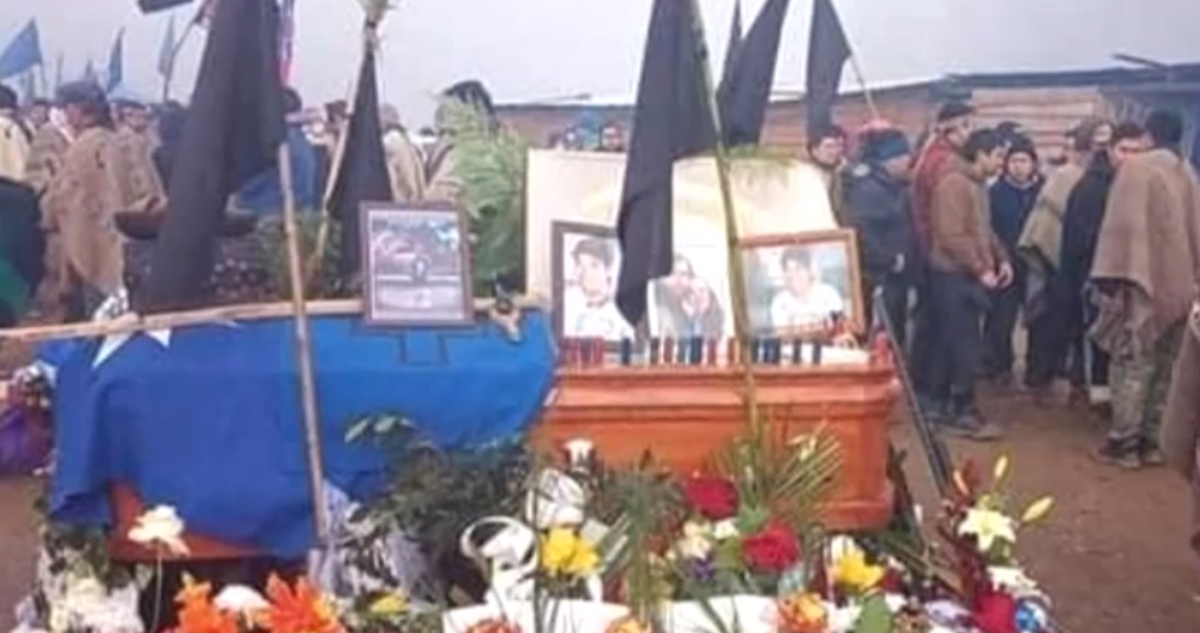 Ficslía exhumación restos de Pablo Marchant