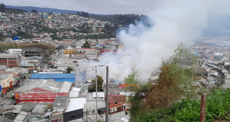 Incendio en local de lota