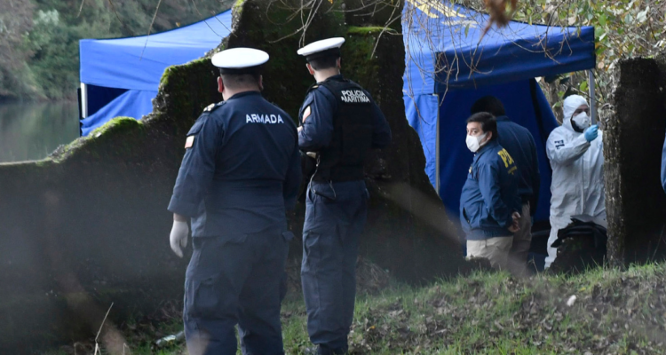 Hallan cadáver de hombre flotando en Lago Panguipulli