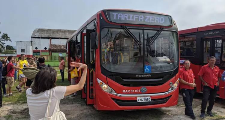 Este es el país de Latinoamérica donde el transporte público es gratis en más de 100 ciudades