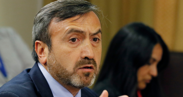 Tras ser acusado por violación a una menor: Acogen a trámite desafuero de diputado Francisco Pulgar