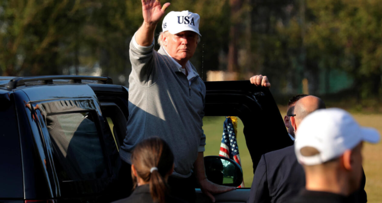 Trump se encuentra a salvo tras registrarse un tiroteo cerca de su club de golf en Florida