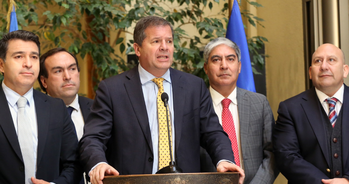 UDI acusan “incoherencia” de Tohá por sugerir al Congreso extender horario: apuntan a Día del Pajarete