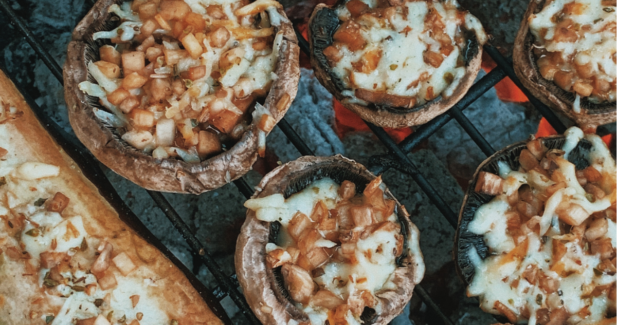 Champiñones rellenos en referencia a recetas sin carne