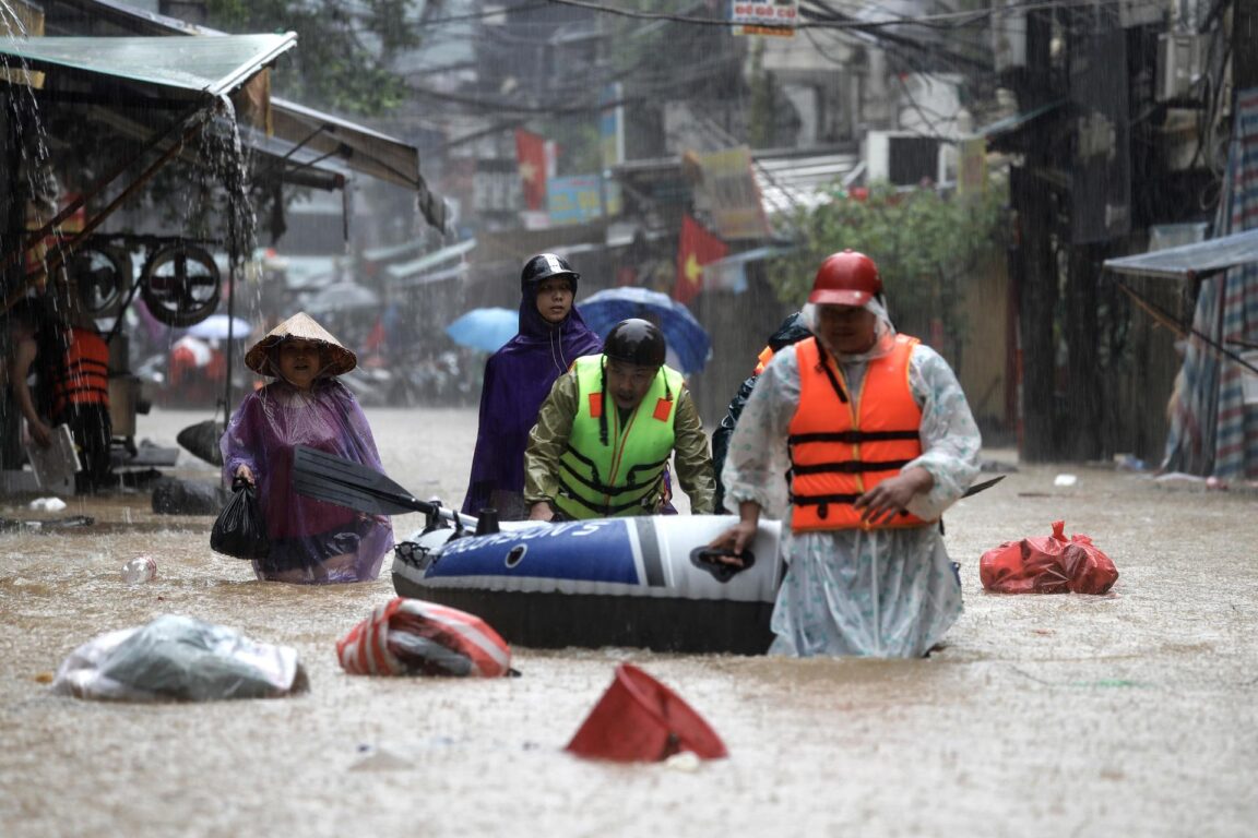 Inundaciones en Hanoi, Vietnam