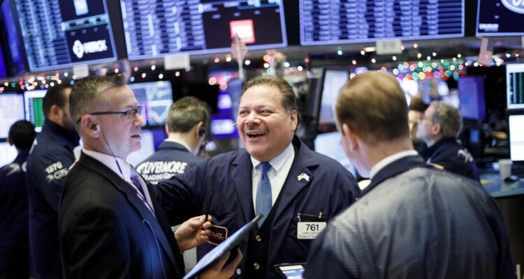 Wall Street cierra septiembre con ganancias, incitado por los recortes de tipos de la Reserva Federal