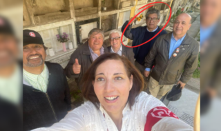 Presidenta del PS, Paulina Vodanovic, junto a Roberto Ávila, abogado de la denunciante de Monsalve.