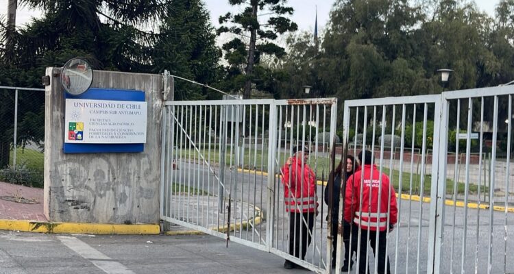 Detienen a pareja por aborto en la capital: confesaron haber enterrado el feto en campus universitario