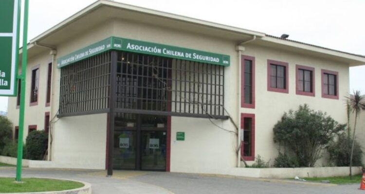 Trabajador muere en accidente laboral en la Asociación Chilena de Seguridad de Melipilla