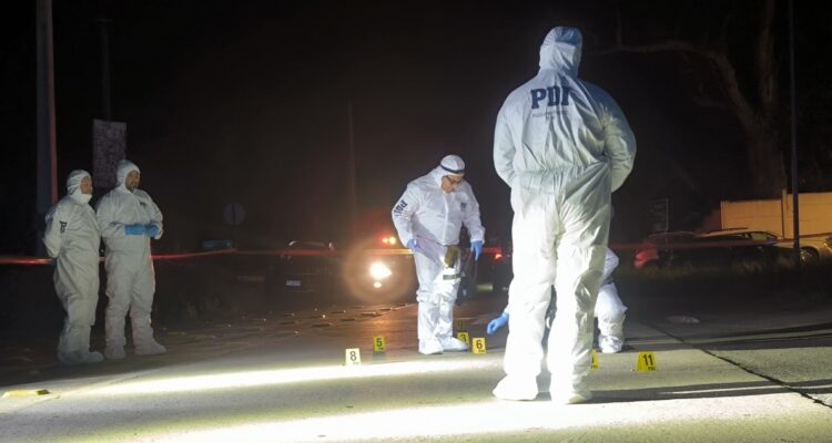 Acribillan a hombre cerca del Santuario de Lo Vásquez tras ir a comprar droga con su familia