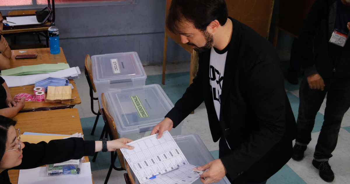 Alcalde Sharp respecto a eventual elección de Carla Meyer: “Ojalá continuar con la alcaldía ciudadana”