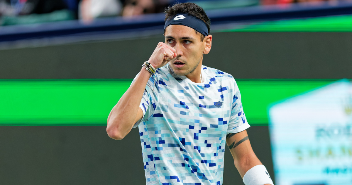 Alejandro Tabilo dominó para avanzar a los cuartos del ATP de Kazajistán.
