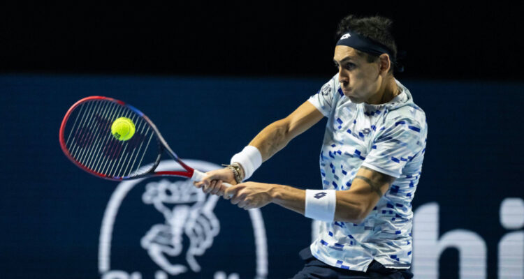 Alejandro Tabilo despachó a Borges y avanza en Masters de París: enfrentará a Tsitsipás en 2da ronda