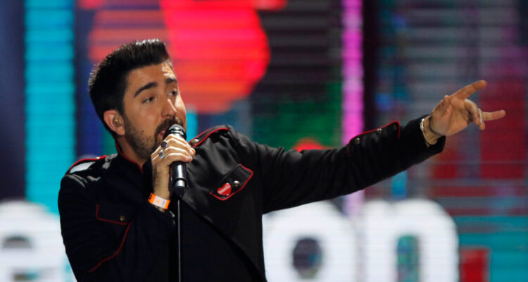 Alex Ubago en la Teletón 2017