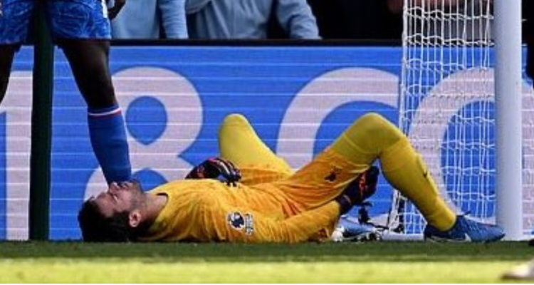 Brasil convoca de emergencia a nuevo portero tras fuerte lesión de Alisson en Liverpool.