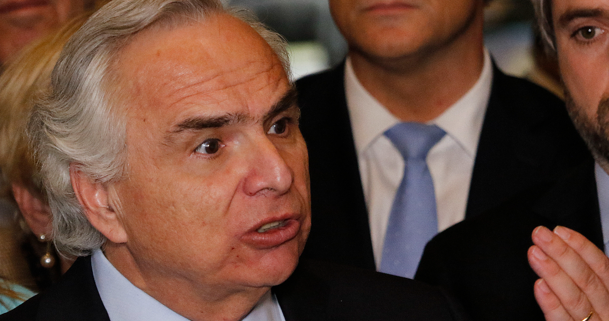 Andrés Chadwick niega vínculos en Caso Penta y califica de “absolutamente falsas” nuevas acusaciones