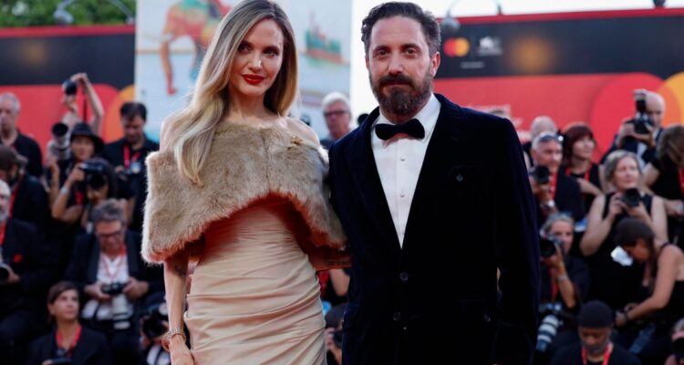 Angelina Jolie y Pablo Larraín desmenuzan “María”: “No sabía cómo cantar y llorar al mismo tiempo”