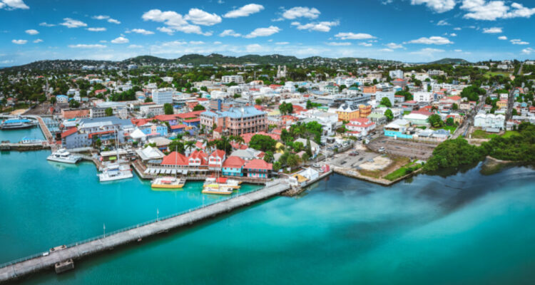 La Unión Europea saca a Antigua y Barbuda de su lista negra de paraísos fiscales