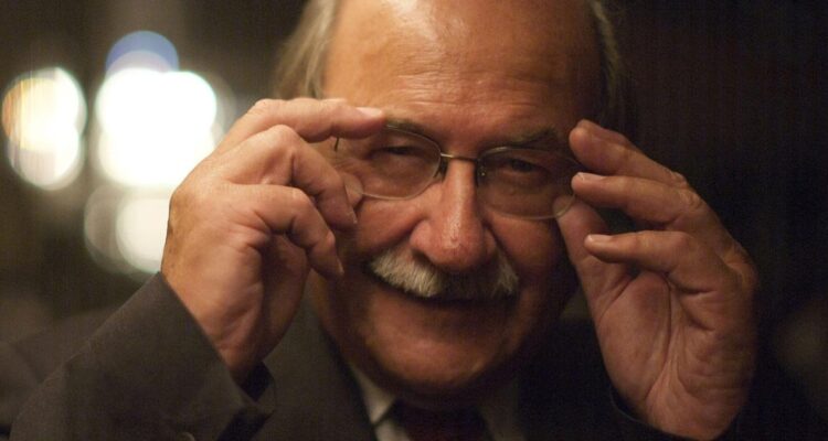 Antonio Skármeta: 10 libros para entender por qué Hispanoamérica llora al autor chileno