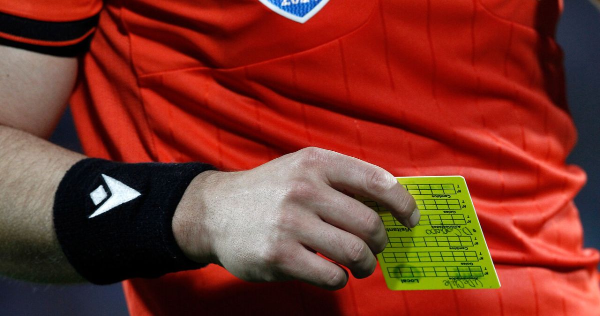 Los árbitros rechazaron con su sindicato la propuesta final de la ANFP en medio de negociación colectiva