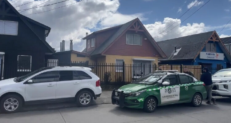 Puerto Montt: hombre fue baleado dos veces en el jardín de su casa, se encontraría con lesiones graves